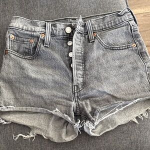 Gray Denim Women Shorts Levi’s 25